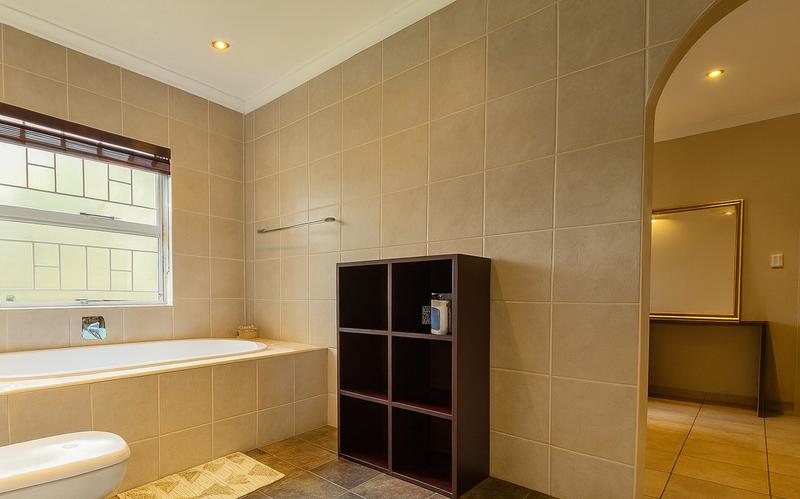 6 Bedroom Property for Sale in Hennopspark Gauteng