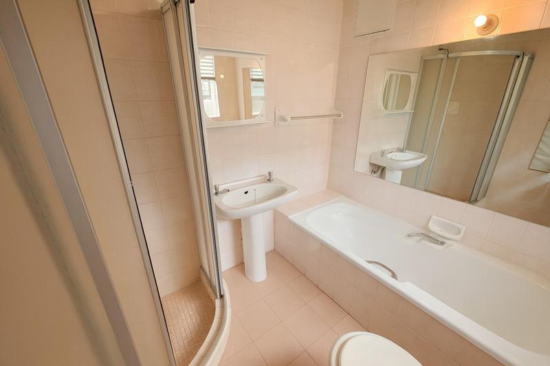 6 Bedroom Property for Sale in Hennopspark Gauteng