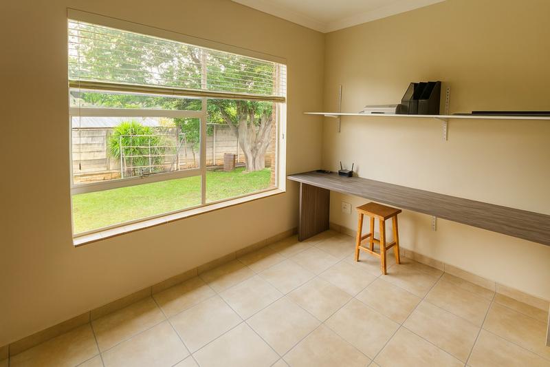 6 Bedroom Property for Sale in Hennopspark Gauteng