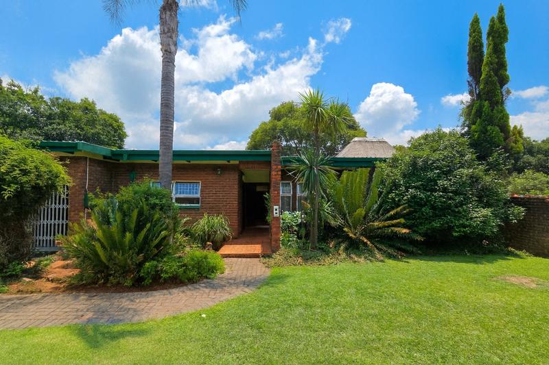 6 Bedroom Property for Sale in Hennopspark Gauteng