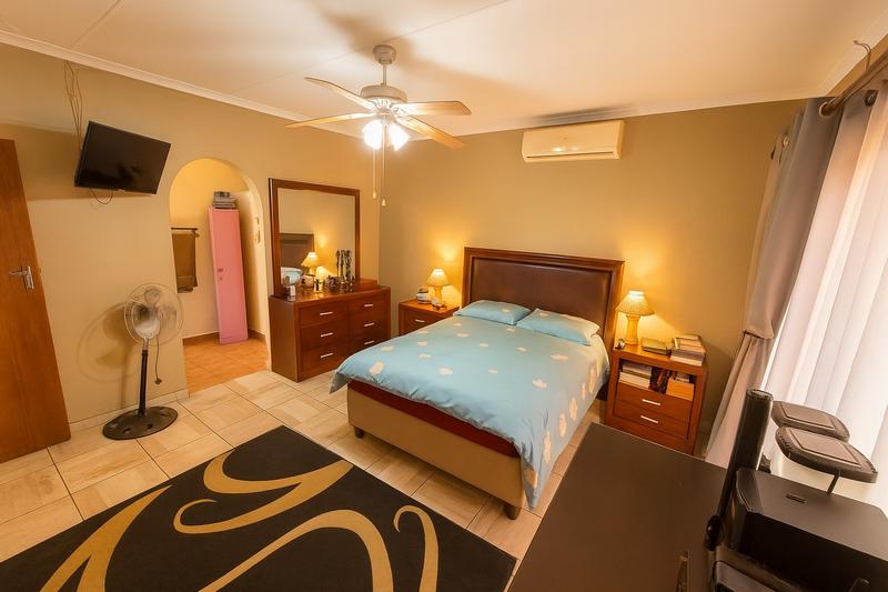 4 Bedroom Property for Sale in The Reeds Gauteng