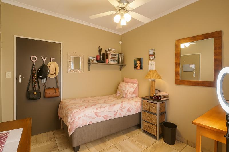 4 Bedroom Property for Sale in The Reeds Gauteng