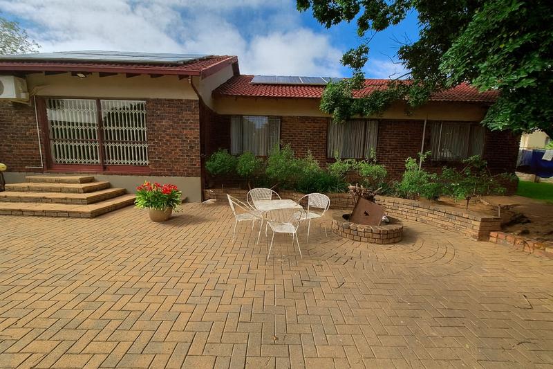 4 Bedroom Property for Sale in The Reeds Gauteng