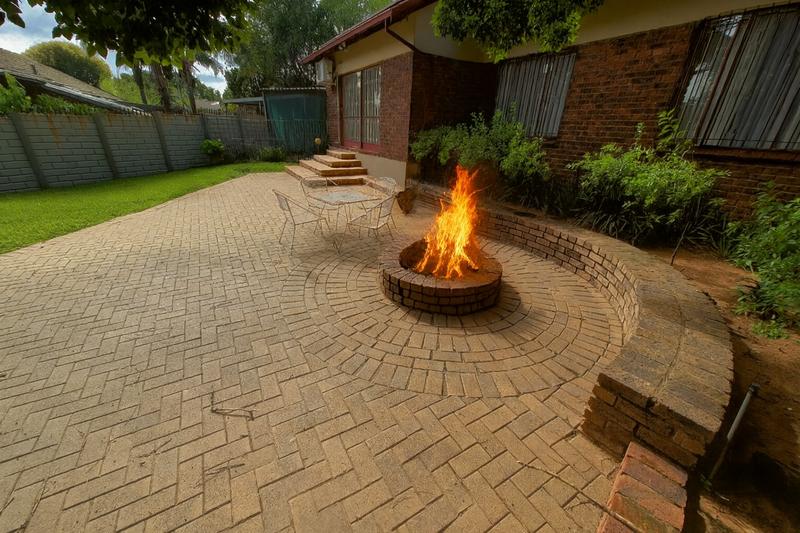 4 Bedroom Property for Sale in The Reeds Gauteng