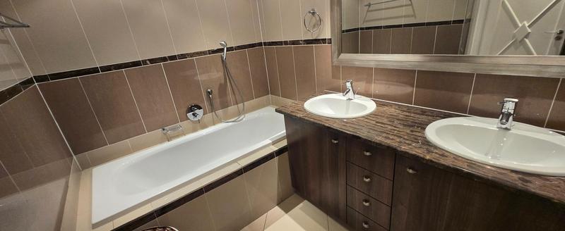 To Let 2 Bedroom Property for Rent in Bedford Gardens Gauteng