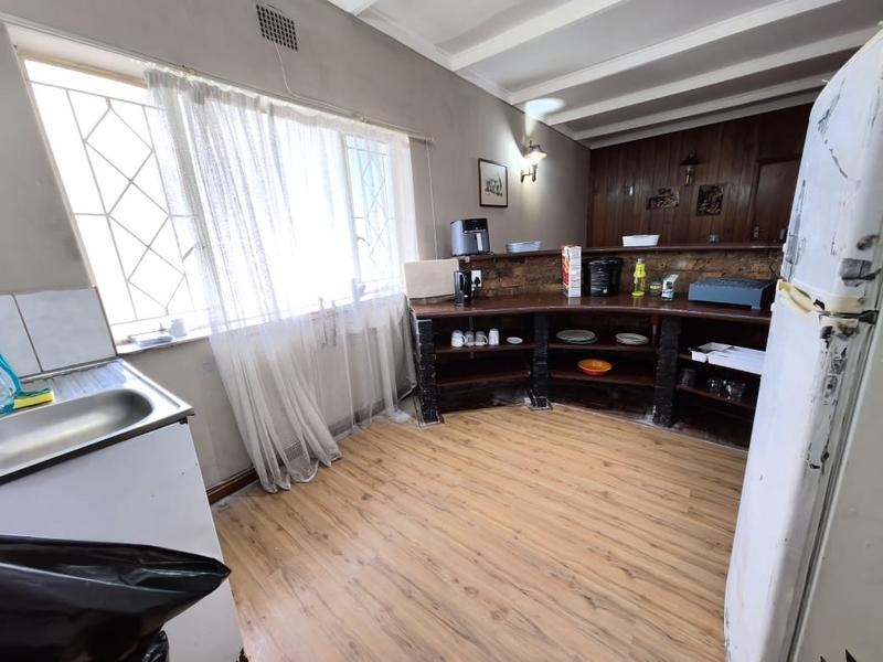 To Let 1 Bedroom Property for Rent in Edenvale Gauteng