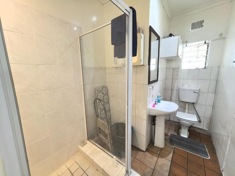 To Let 1 Bedroom Property for Rent in Edenvale Gauteng