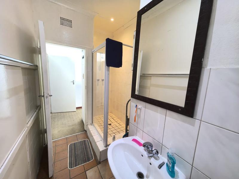 To Let 1 Bedroom Property for Rent in Edenvale Gauteng