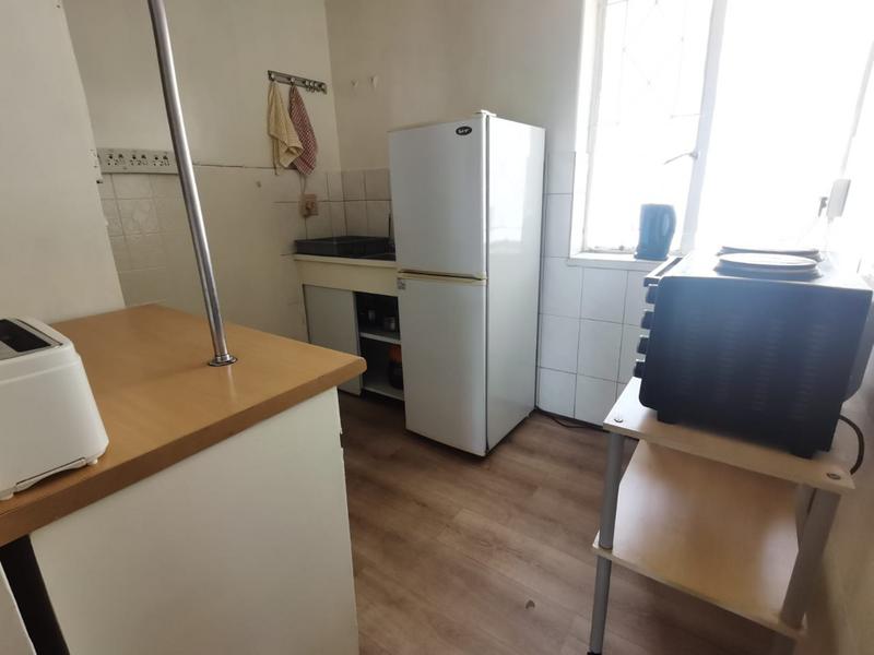 To Let 1 Bedroom Property for Rent in Edenvale Gauteng