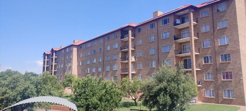 2 Bedroom Property for Sale in Annlin-wes Gauteng