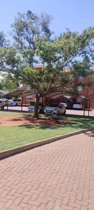 2 Bedroom Property for Sale in Annlin-wes Gauteng