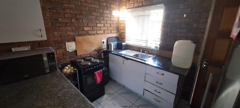 2 Bedroom Property for Sale in Elspark Gauteng