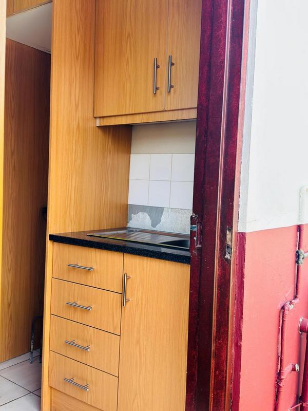 To Let 2 Bedroom Property for Rent in Dawn Park Gauteng