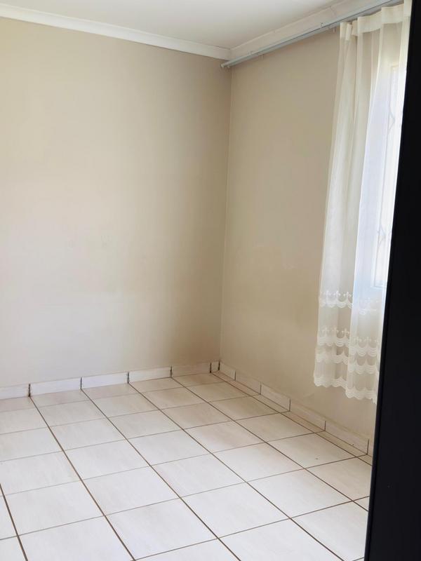 To Let 2 Bedroom Property for Rent in Dawn Park Gauteng