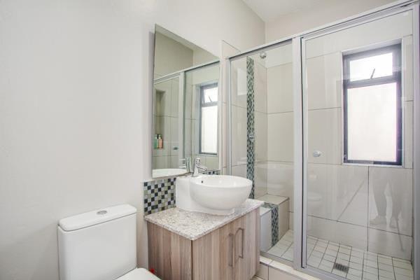 1 Bedroom Property for Sale in Edenburg Gauteng