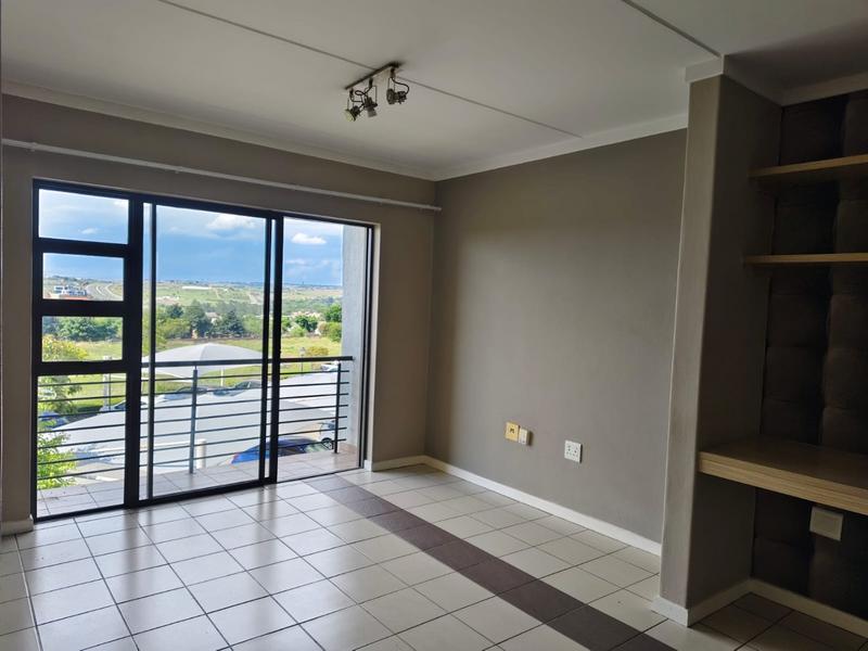 2 Bedroom Property for Sale in The Paddocks Gauteng