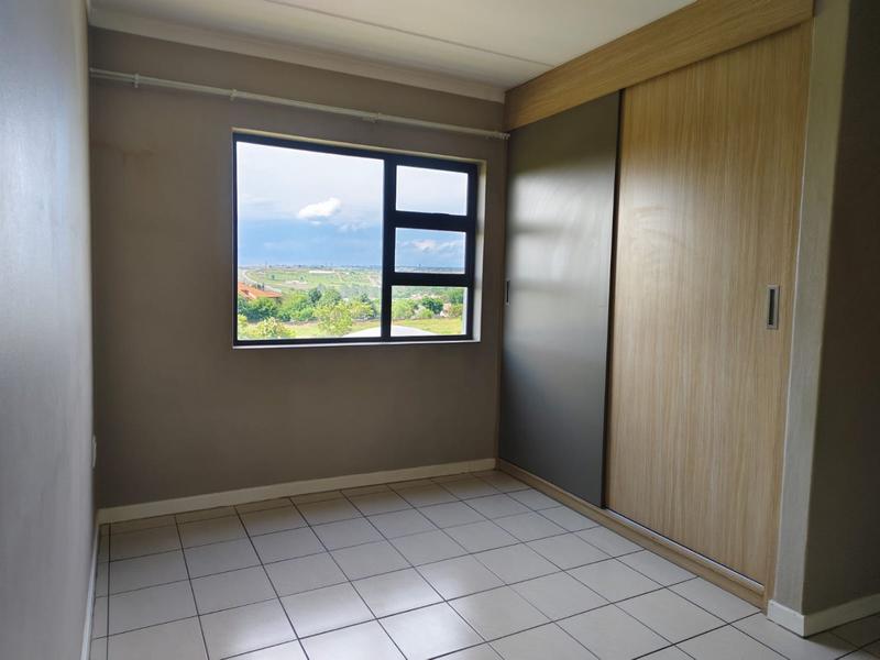 2 Bedroom Property for Sale in The Paddocks Gauteng