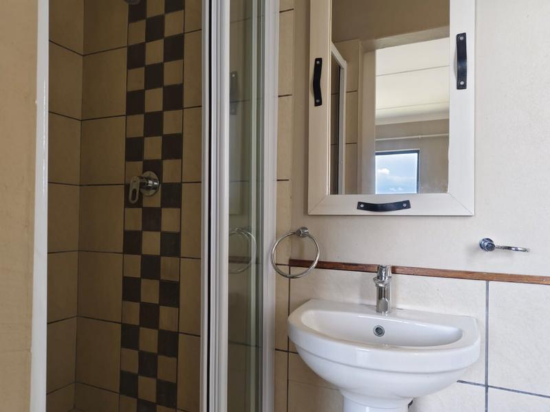 2 Bedroom Property for Sale in The Paddocks Gauteng