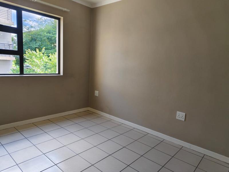 2 Bedroom Property for Sale in The Paddocks Gauteng
