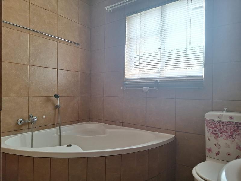 To Let 2 Bedroom Property for Rent in Brakpan Central Gauteng