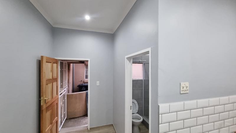 To Let 1 Bedroom Property for Rent in Selection Park Gauteng