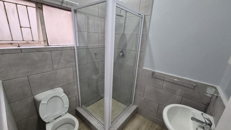 To Let 1 Bedroom Property for Rent in Selection Park Gauteng
