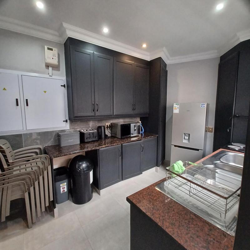 To Let 1 Bedroom Property for Rent in Houghton Estate Gauteng