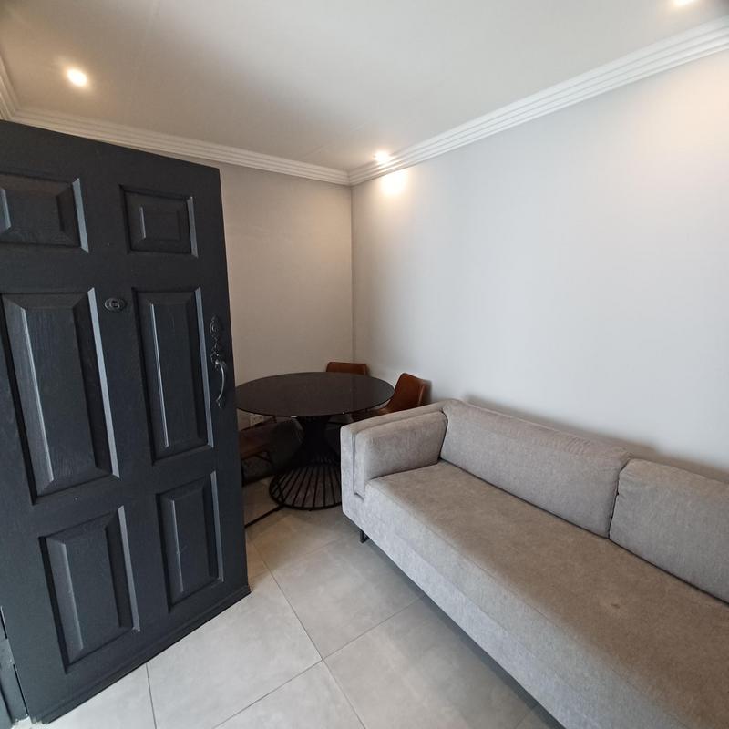 To Let 1 Bedroom Property for Rent in Houghton Estate Gauteng