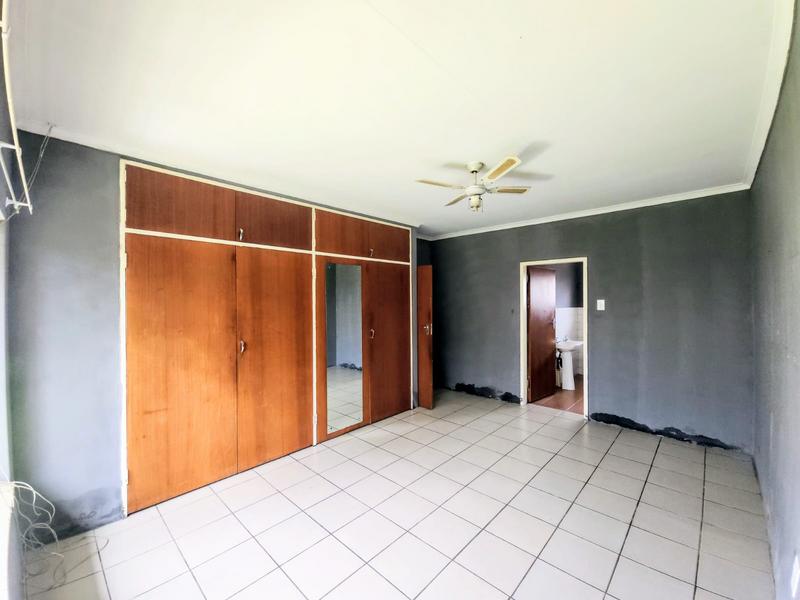 7 Bedroom Property for Sale in Rietfontein Gauteng