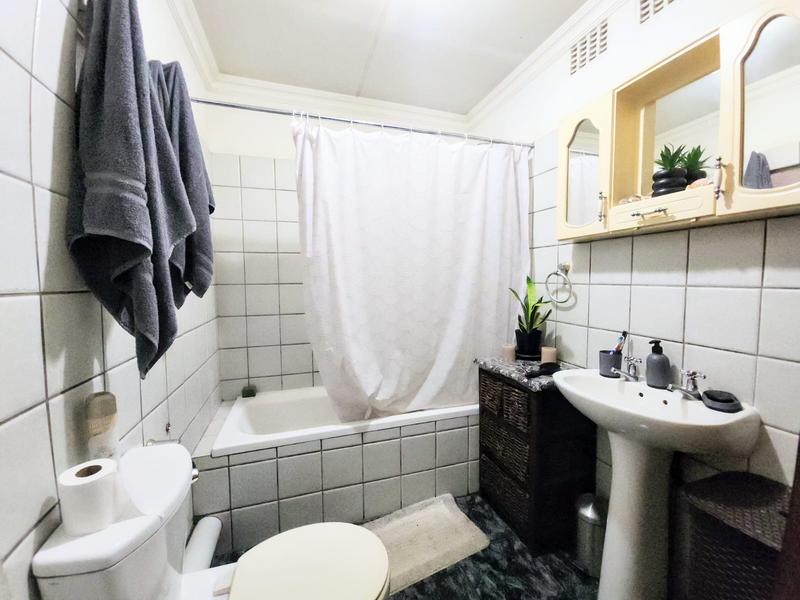 7 Bedroom Property for Sale in Rietfontein Gauteng