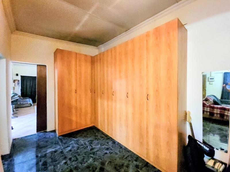 7 Bedroom Property for Sale in Rietfontein Gauteng