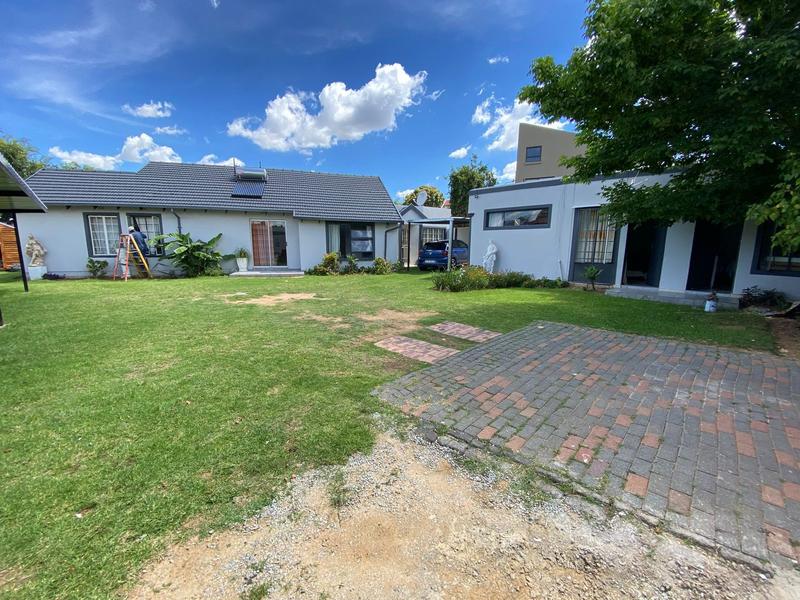To Let 1 Bedroom Property for Rent in Bonaero Park Gauteng
