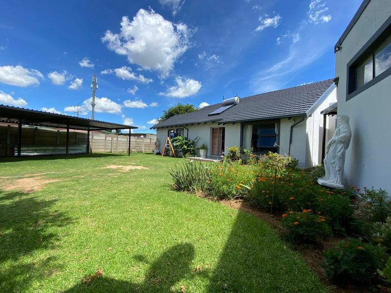 To Let 1 Bedroom Property for Rent in Bonaero Park Gauteng
