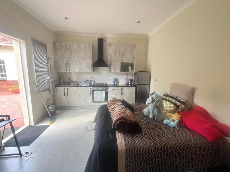 To Let 1 Bedroom Property for Rent in Brooklyn Gauteng