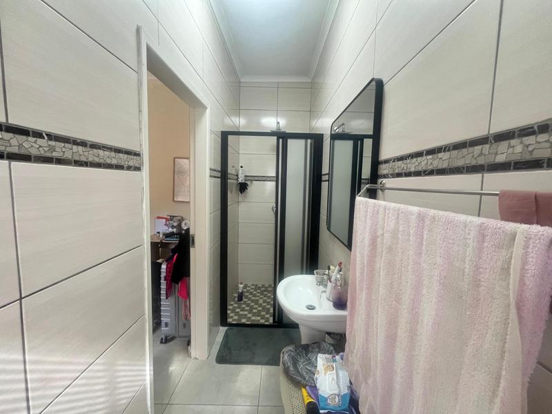 To Let 1 Bedroom Property for Rent in Brooklyn Gauteng