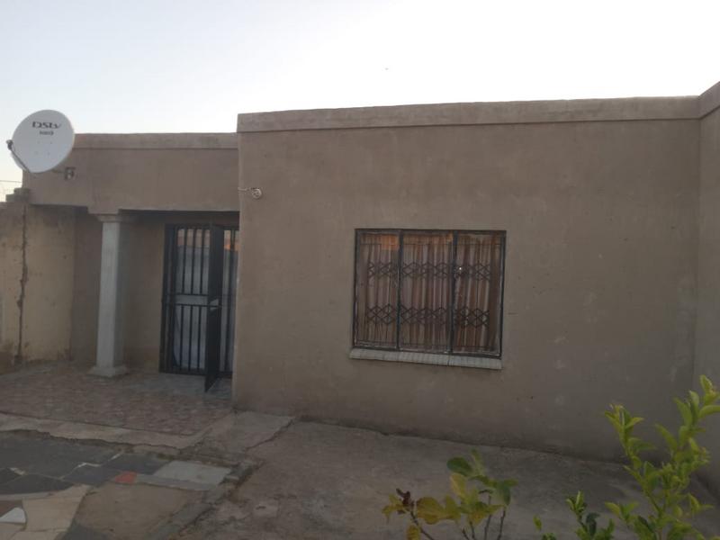 2 Bedroom Property for Sale in Orange Farm Gauteng