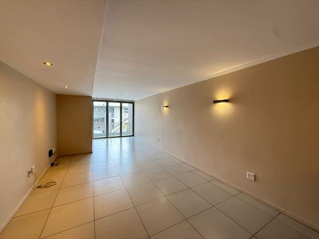 To Let 2 Bedroom Property for Rent in Sandhurst Gauteng