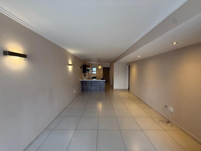 To Let 2 Bedroom Property for Rent in Sandhurst Gauteng