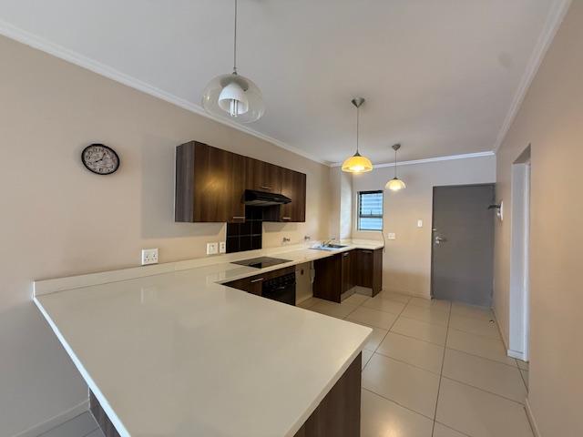 To Let 2 Bedroom Property for Rent in Sandhurst Gauteng