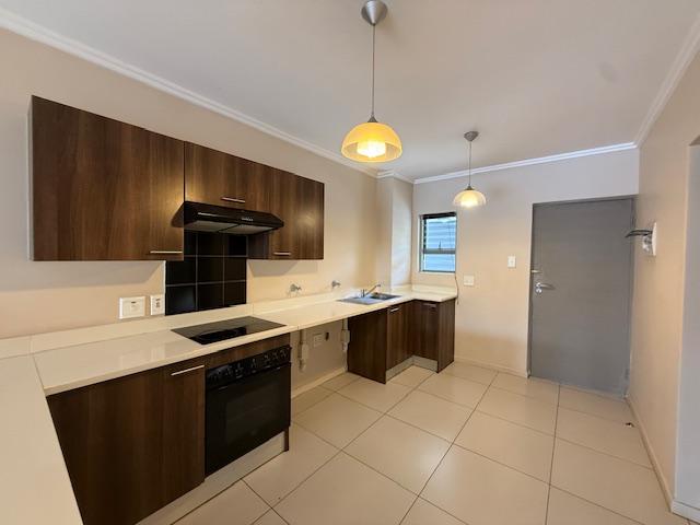 To Let 2 Bedroom Property for Rent in Sandhurst Gauteng