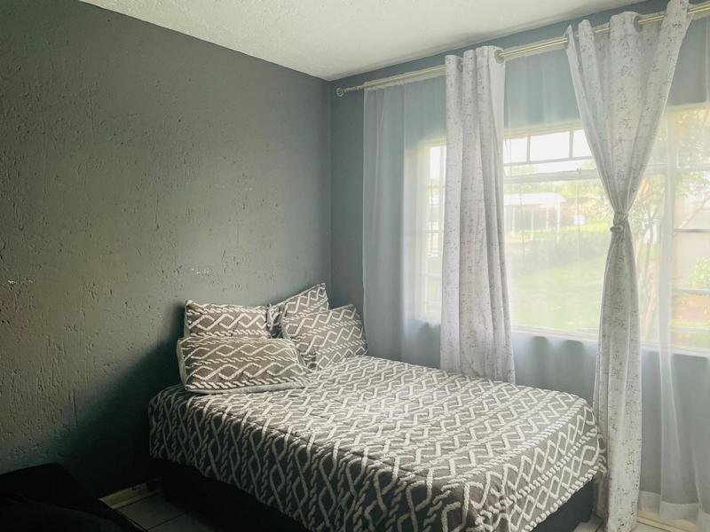 3 Bedroom Property for Sale in Die Hoewes Gauteng