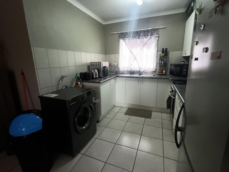 To Let 2 Bedroom Property for Rent in Casseldale Gauteng