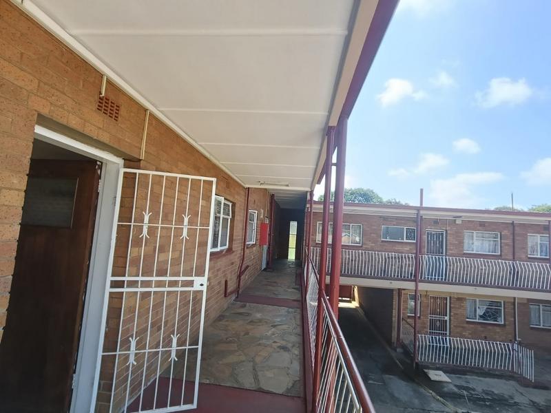 1 Bedroom Property for Sale in Strubenvale Gauteng