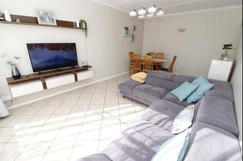 To Let 1 Bedroom Property for Rent in Strubenvale Gauteng