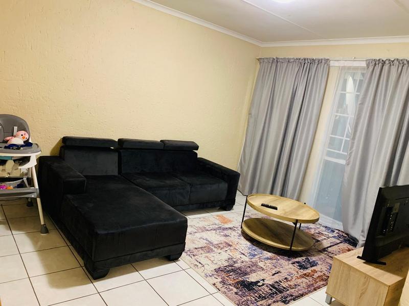 To Let 2 Bedroom Property for Rent in Vorna Valley Gauteng