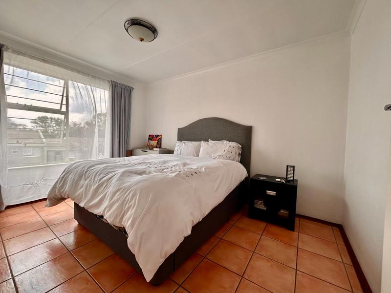 To Let 2 Bedroom Property for Rent in Morningside Gauteng