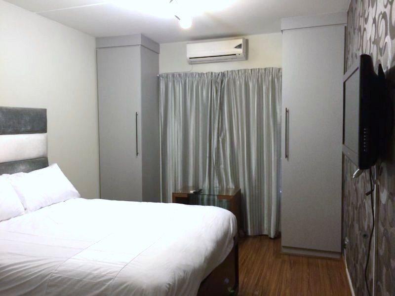 To Let 1 Bedroom Property for Rent in Sandown Gauteng