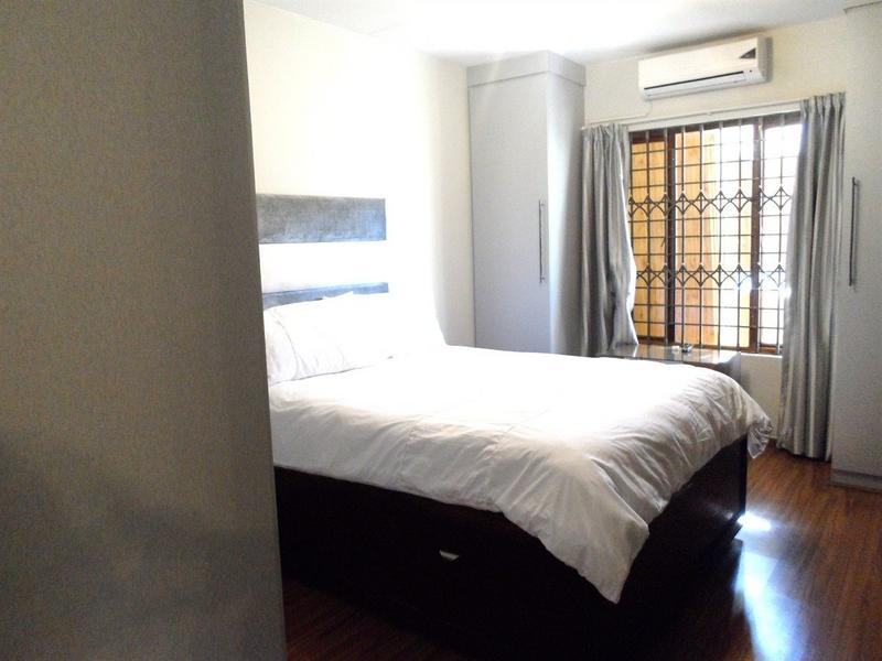 To Let 1 Bedroom Property for Rent in Sandown Gauteng