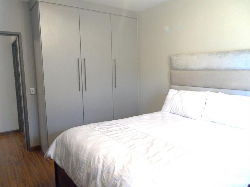 To Let 1 Bedroom Property for Rent in Sandown Gauteng