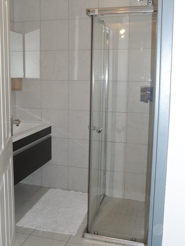 To Let 1 Bedroom Property for Rent in Sandown Gauteng